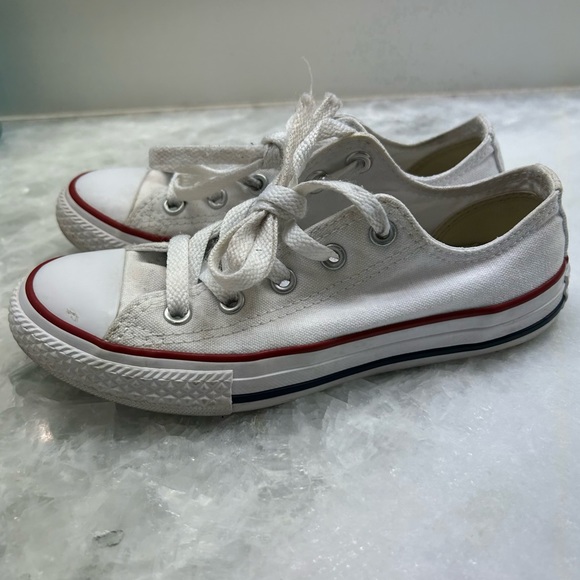 CONVERSE, Chuck Taylors, White, Kids, Size 1 - Picture 5 of 9